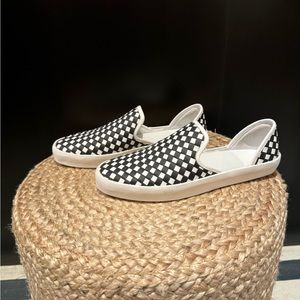 NEW Freda Salvador Lowtop Sneaker